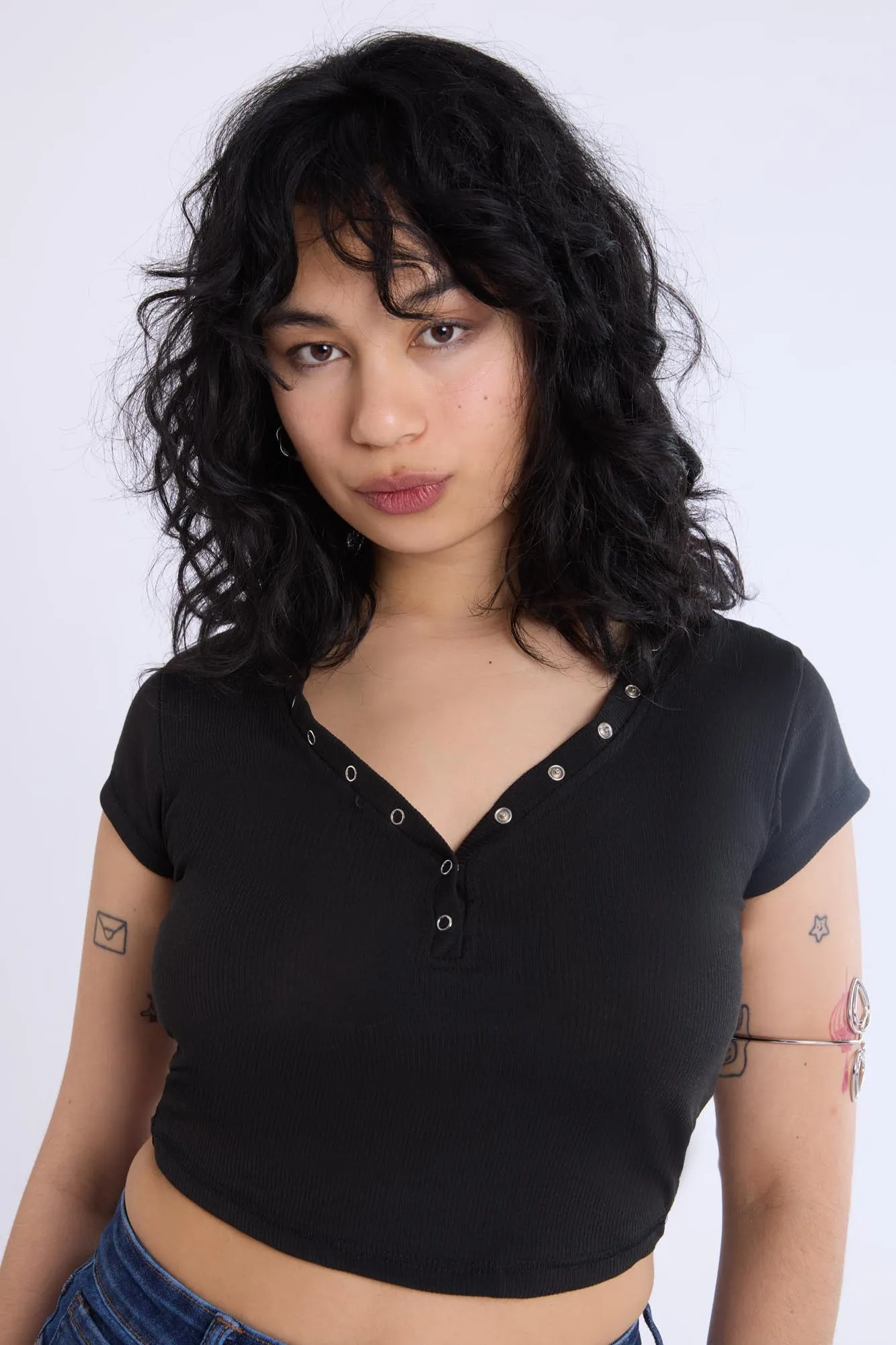 Curved Hem Cropped Henley Tee